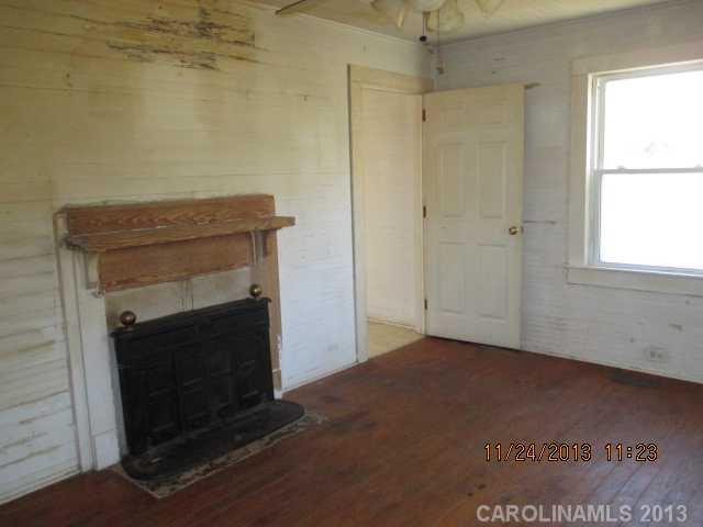 624 Hardin Road Dallas, NC 28034 - Photo 2 of 9 Gallery Image 2