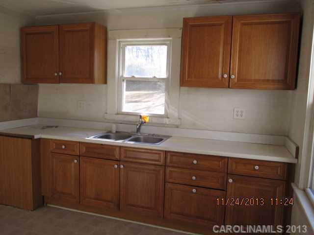 624 Hardin Road Dallas, NC 28034 - Photo 4 of 9 Gallery Image 4