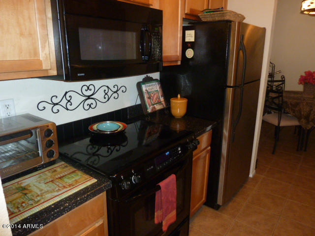 7550 North 12th Street, Unit 237 Phoenix, AZ 85020 - Photo 4 of 23 Kitchen