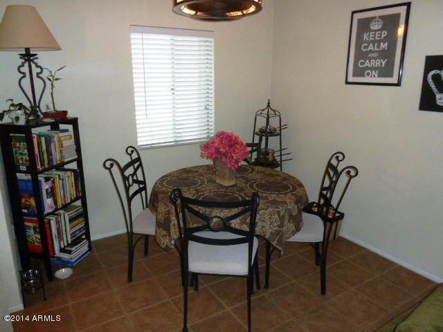 7550 North 12th Street, Unit 237 Phoenix, AZ 85020 - Photo 6 of 23 Dining area