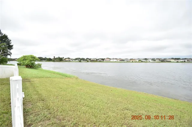 $2,195 | 12913 Lake Vista Drive, Gibsonton, FL 33534