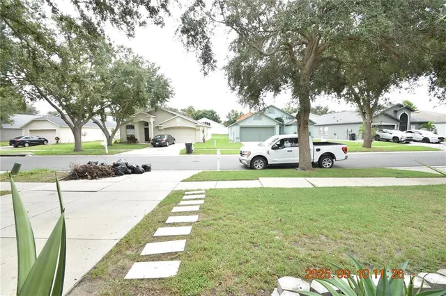$2,195 | 12913 Lake Vista Drive, Gibsonton, FL 33534