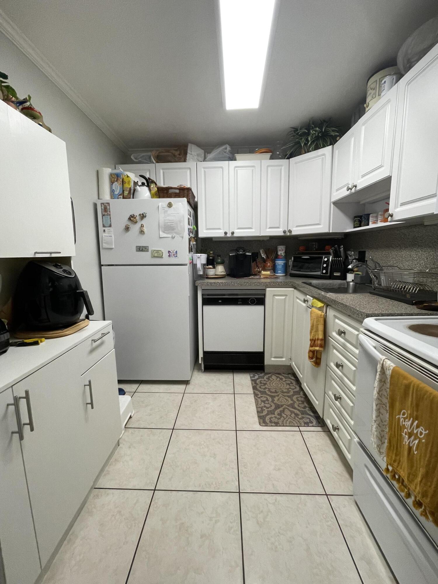 470 Northwest 20th Street, Unit 1060 Boca Raton, FL 33431 - Photo 8 of 18 IMG_8831