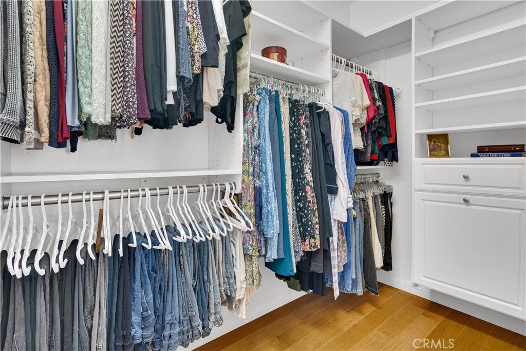 2757 Traditions Loop Paso Robles, CA 93446 - Photo 35 of 58 a view of walk in closet with clothes