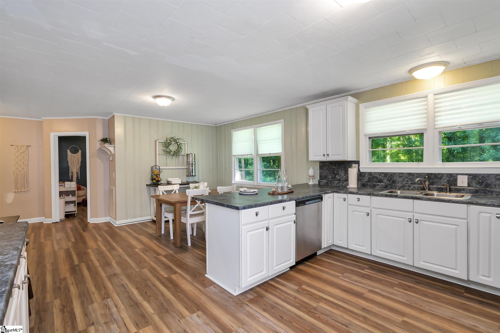 240 Geddis Road Inman, SC 29349 - Photo 12 of 24