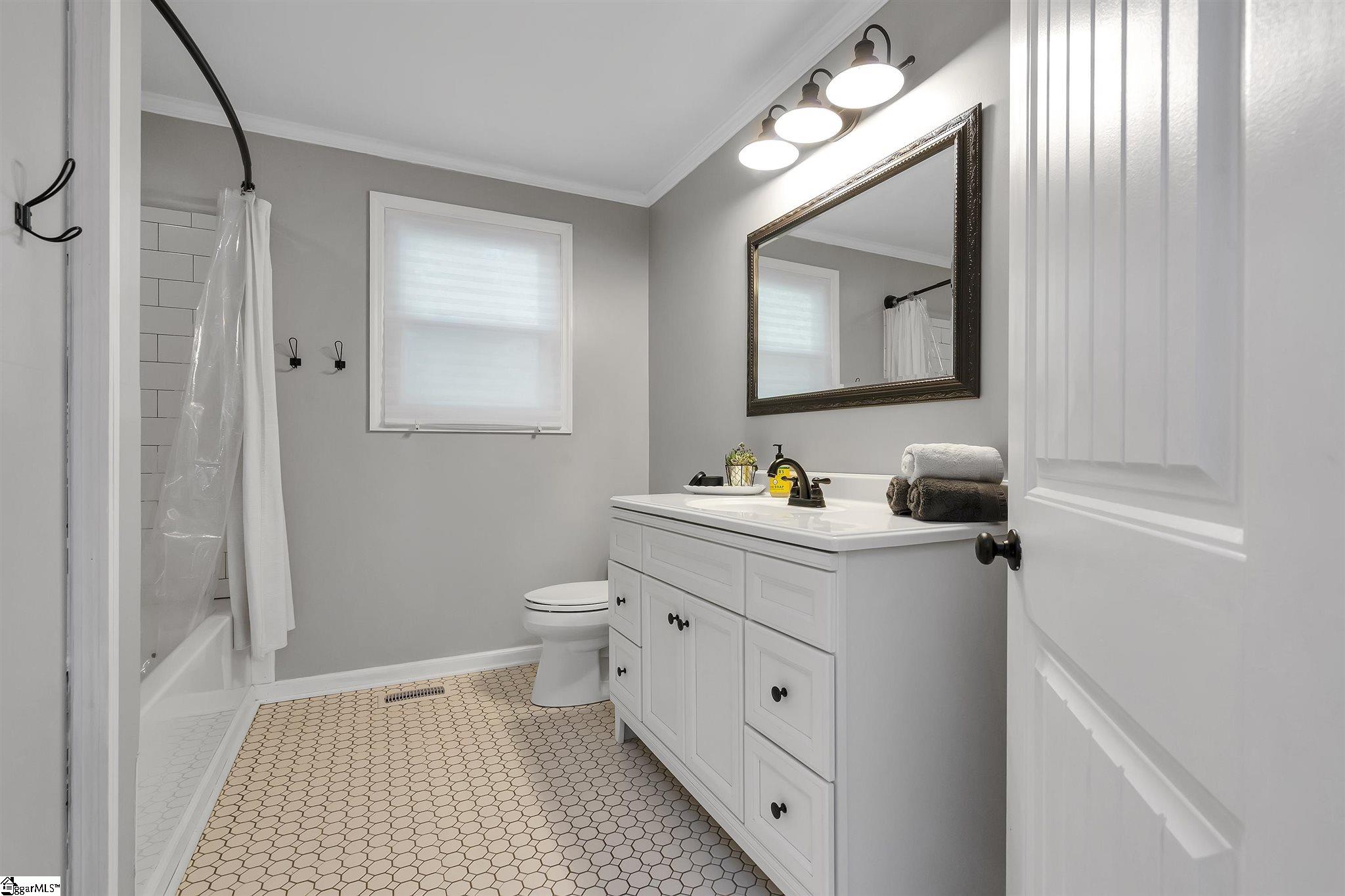 240 Geddis Road Inman, SC 29349 - Photo 6 of 24
