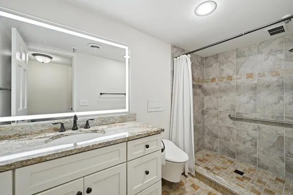 $500,000 | 600 4th Street Southwest, Unit 102, Rochester, MN 55902