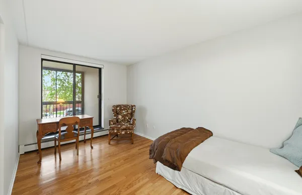 $500,000 | 600 4th Street Southwest, Unit 102, Rochester, MN 55902