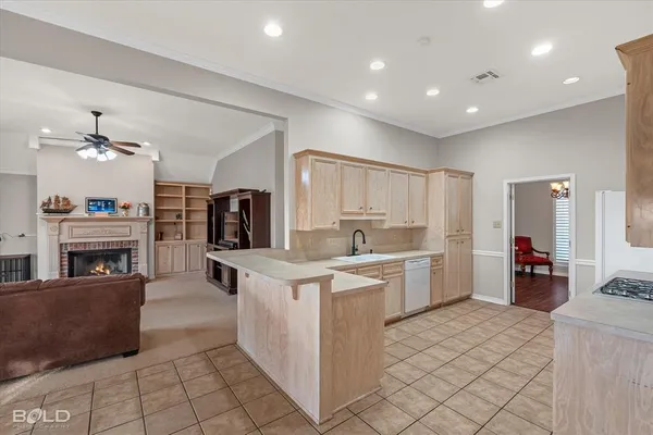 $289,999 | 6014 Braeburn Court, Bossier City, LA 71111