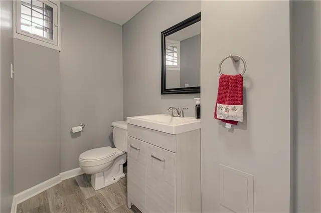 $295,000 | 2021 Northwest 8 Street, Blue Springs, MO 64015