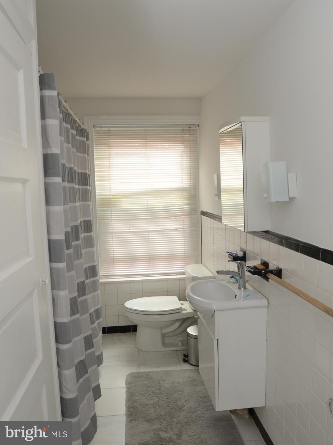 2124 Spruce Street, Unit 3R Philadelphia, PA 19103 - Photo 15 of 19