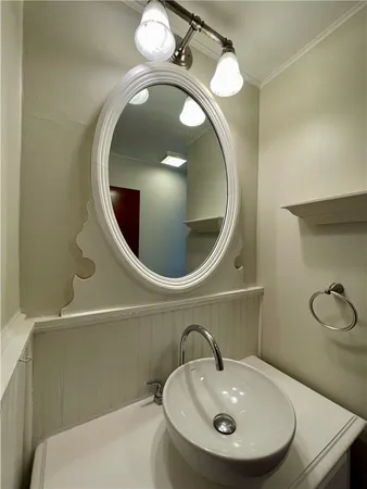 $1,950 | 26 Norris Avenue, Unit 2, Pawtucket, RI 02861