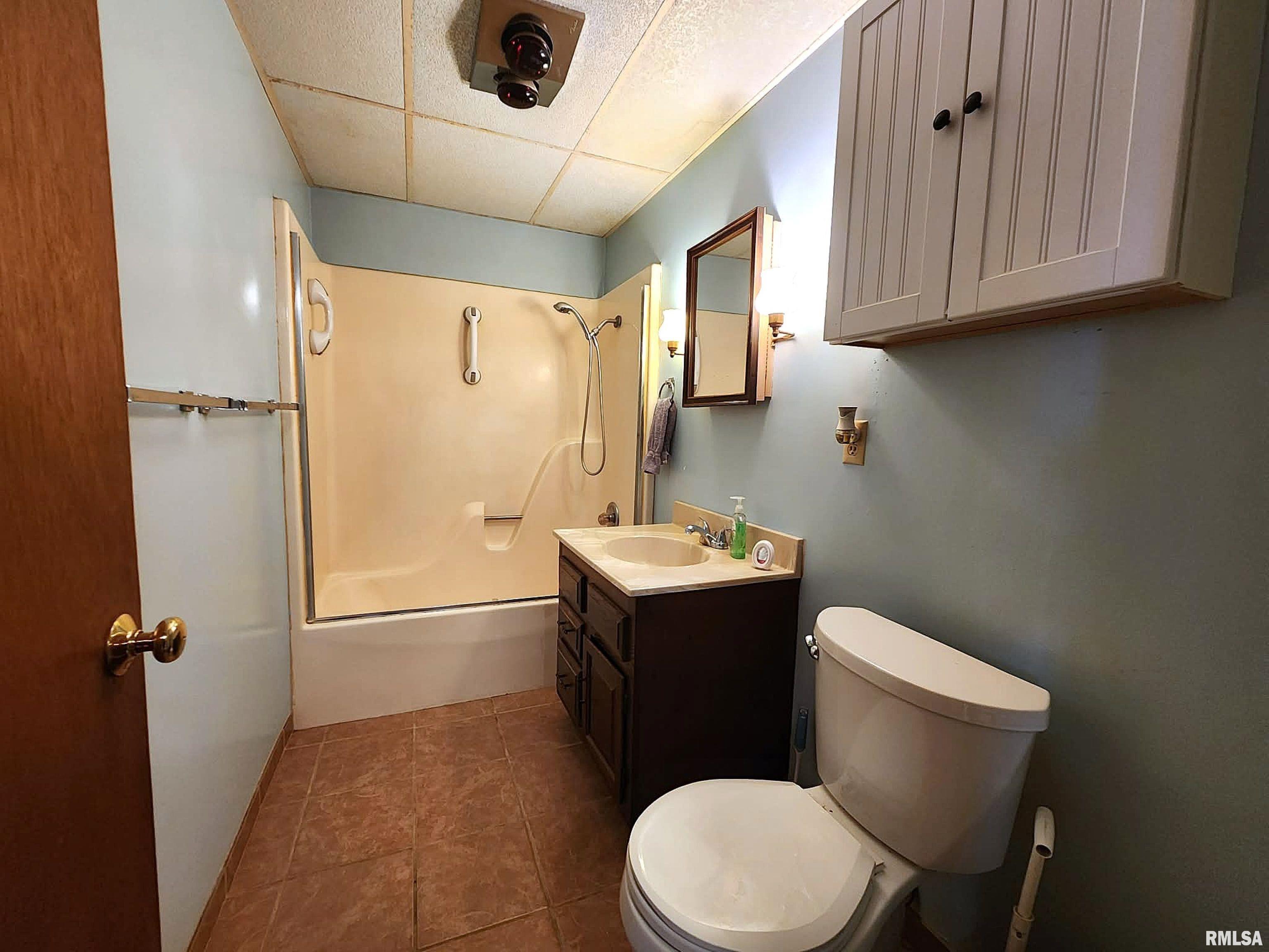 1767 North 400th Avenue Payson, IL 62360 - Photo 11 of 28