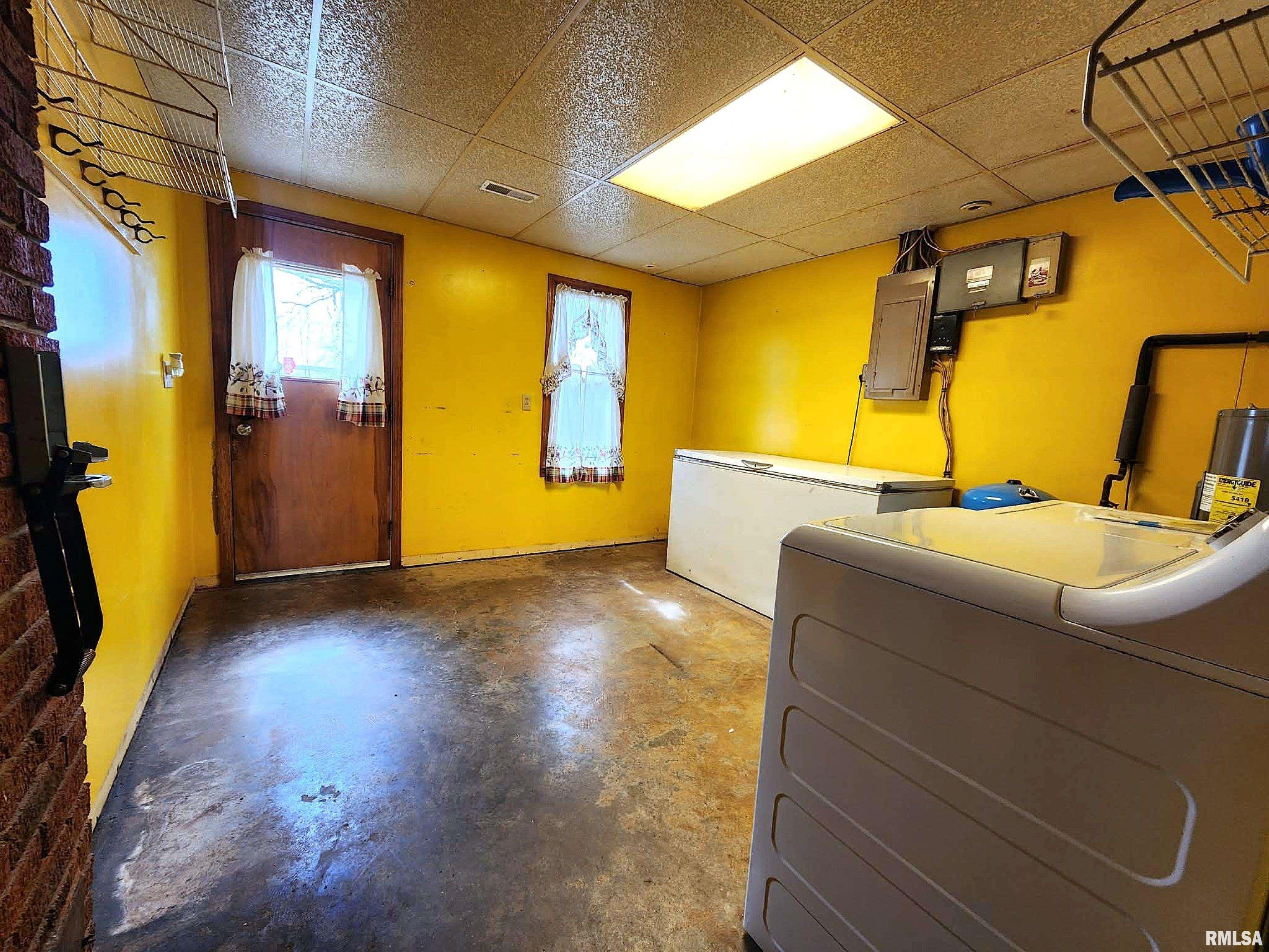 1767 North 400th Avenue Payson, IL 62360 - Photo 16 of 28