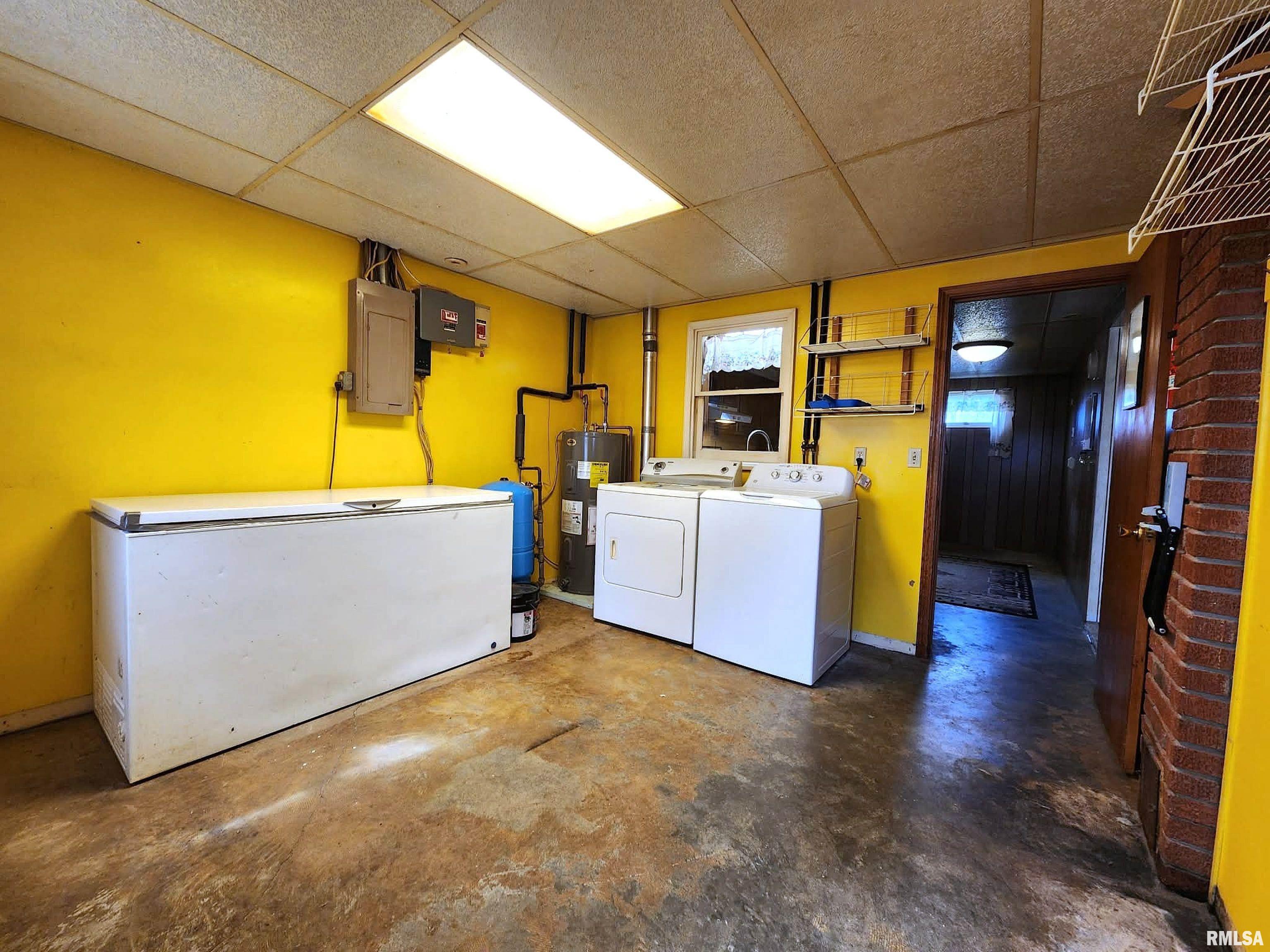 1767 North 400th Avenue Payson, IL 62360 - Photo 17 of 28