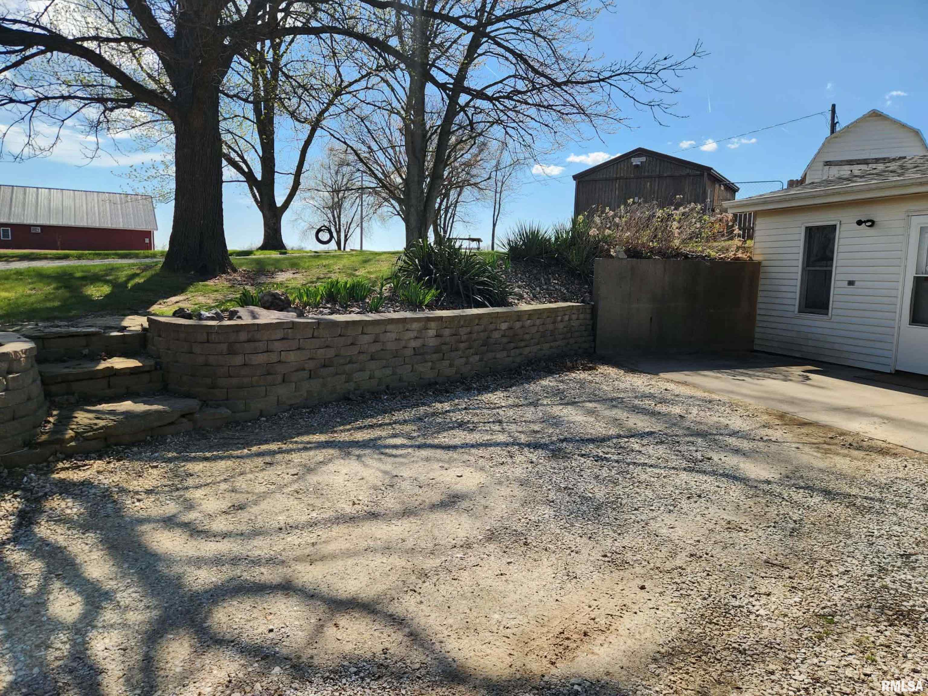 1767 North 400th Avenue Payson, IL 62360 - Photo 20 of 28