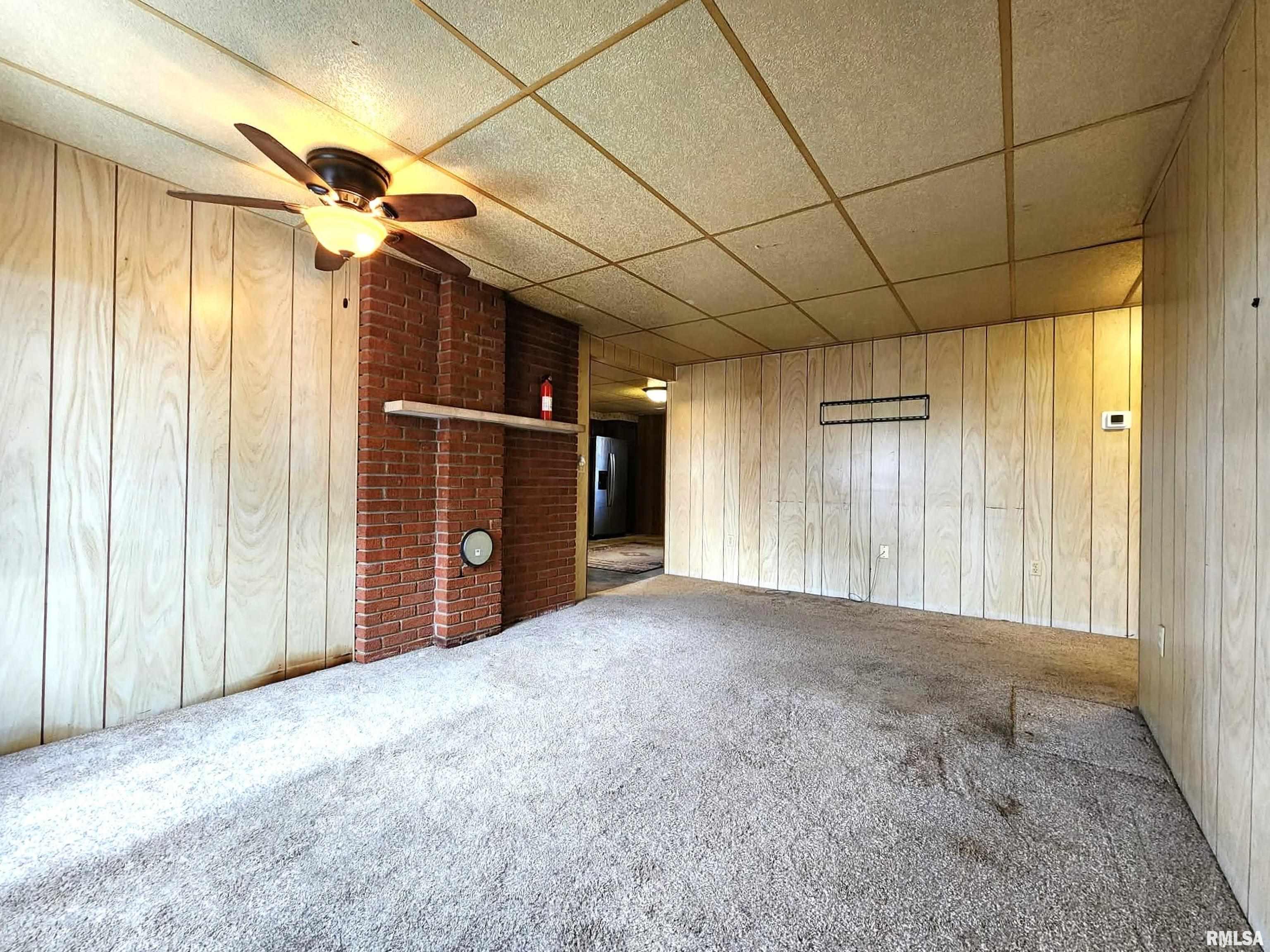 1767 North 400th Avenue Payson, IL 62360 - Photo 2 of 28