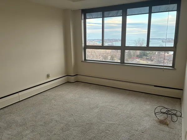 $130,000 | 8900 East Jefferson Avenue, Unit 1021, Detroit, MI 48214