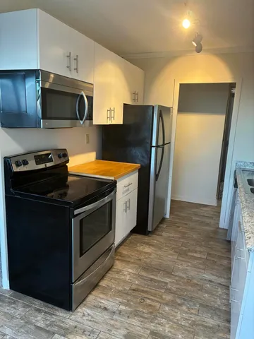 $150,000 | 8900 East Jefferson Avenue, Unit 1021, Detroit, MI 48214