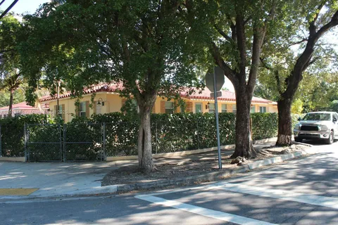 $2,900 | 6855 Northeast 5th Avenue, Unit C, Miami, FL 33138