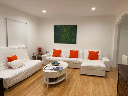 $2,900 | 6855 Northeast 5th Avenue, Unit C, Miami, FL 33138