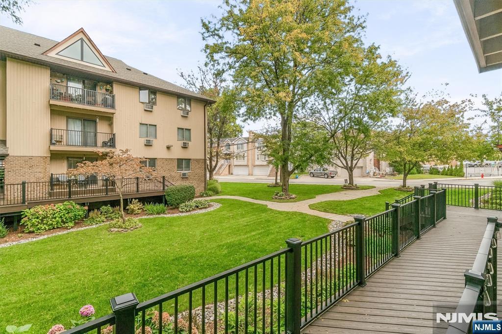 651 Riverside, Unit B15 Lyndhurst, NJ 07071 - Photo 34 of 41 Gallery Image 34