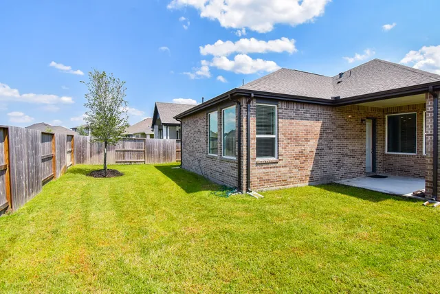 $2,675 | 4907 Joplin Street, Rosharon, TX 77583