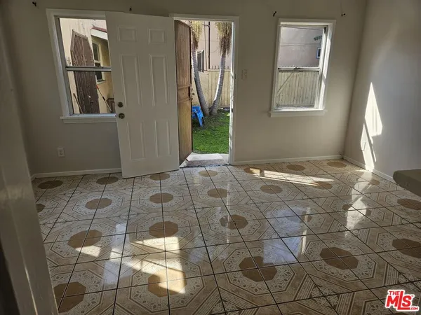 $1,500 | 2226 Zoe Avenue, Unit C, Huntington Park, CA 90255