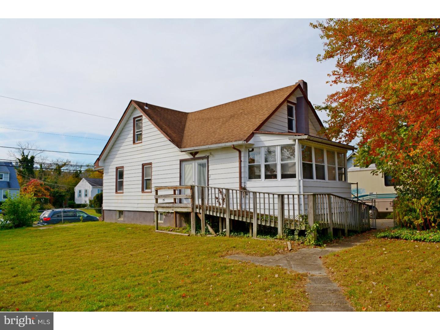 529 South Forklanding Road Maple Shade, NJ 08052 - Photo 3 of 16 Gallery Image 3