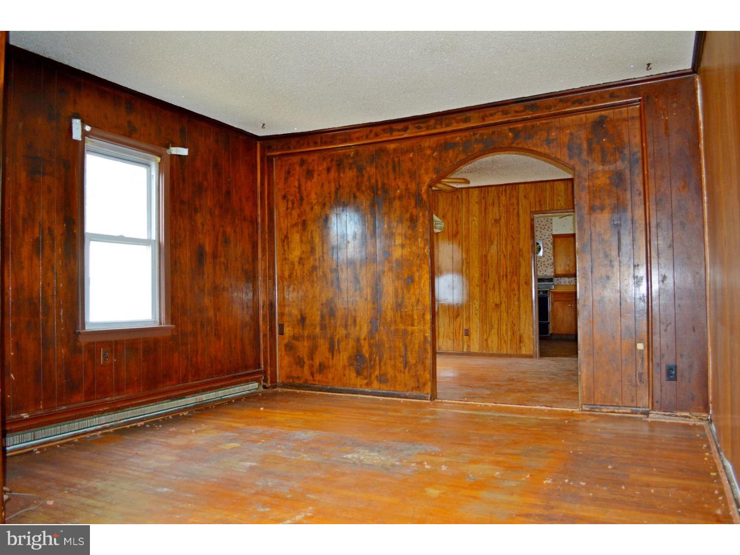 529 South Forklanding Road Maple Shade, NJ 08052 - Photo 5 of 16 Gallery Image 5
