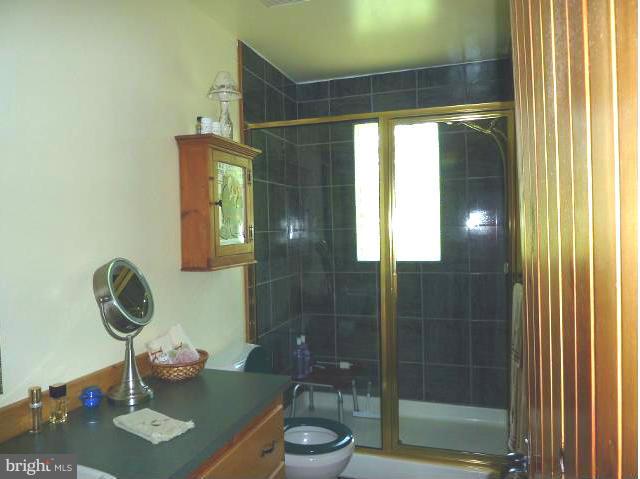 265 Riding Chapel Road Stephens City, VA 22655 - Photo 10 of 24 Bath