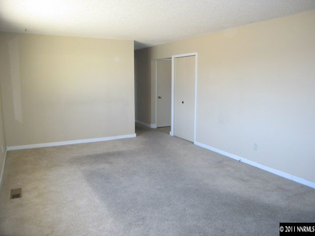1010 Gary Lane Fallon, NV 89406 - Photo 2 of 13 Photo 2