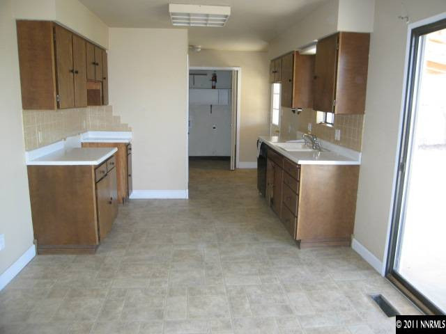 1010 Gary Lane Fallon, NV 89406 - Photo 4 of 13 Photo 4