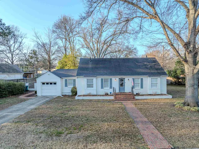 $379,000 | 4054 St Ann Circle, Memphis, TN 38117