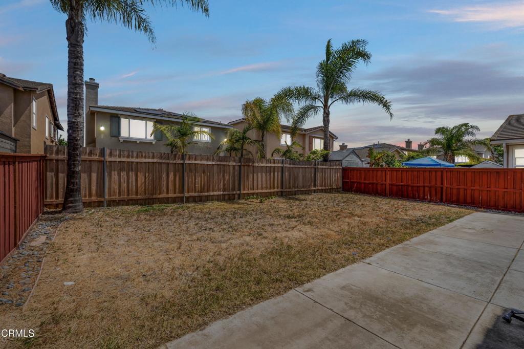 341 Huerta Street Oxnard, CA 93030 - Photo 26 of 33