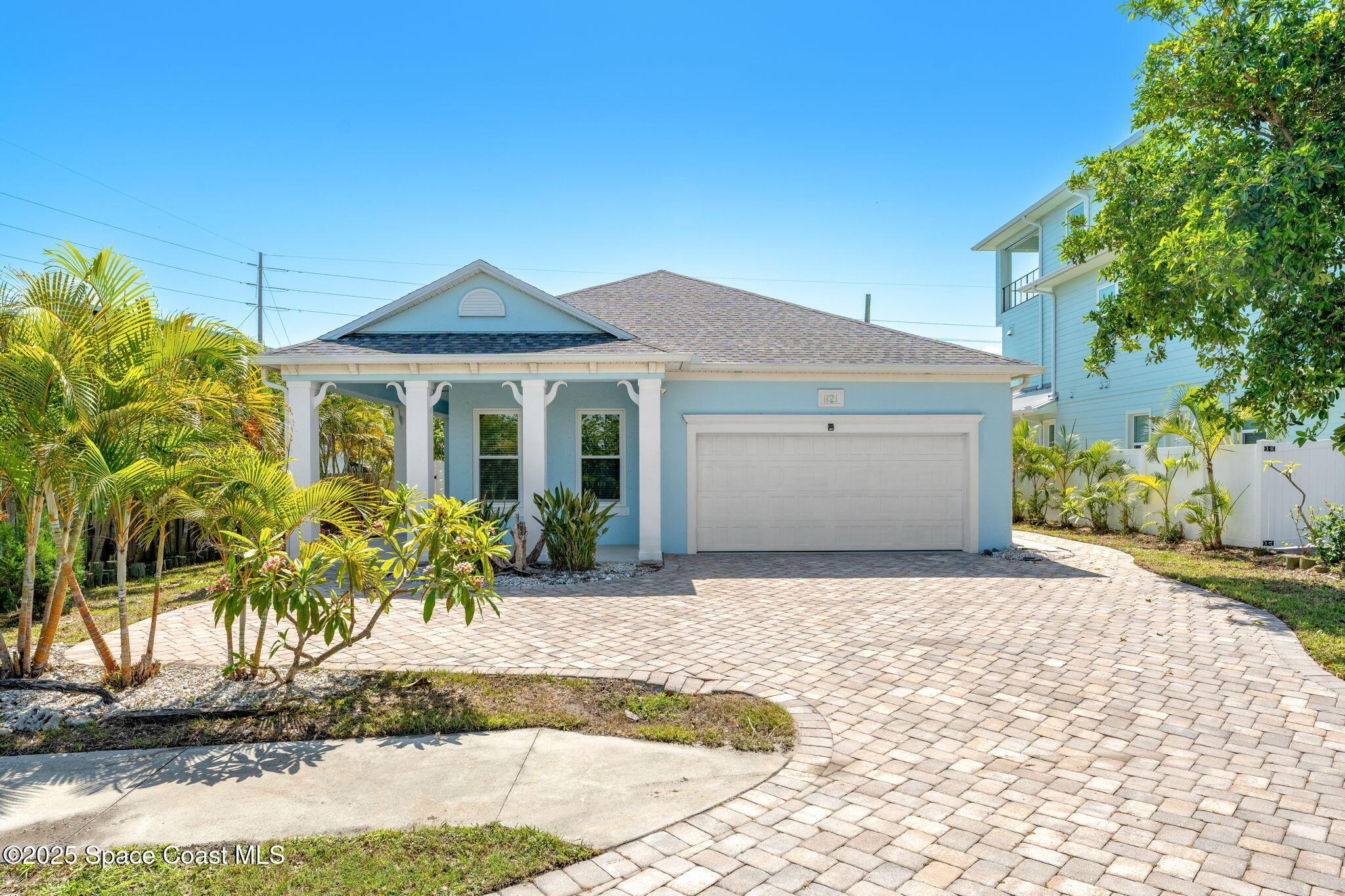 1121 S Orlando