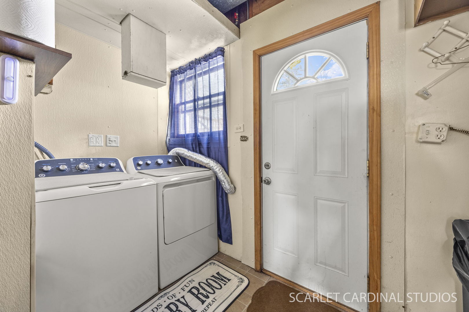 509 South Westmore-Meyers Road Lombard, IL 60148 - Photo 18 of 23 a utility room with dryer and washer