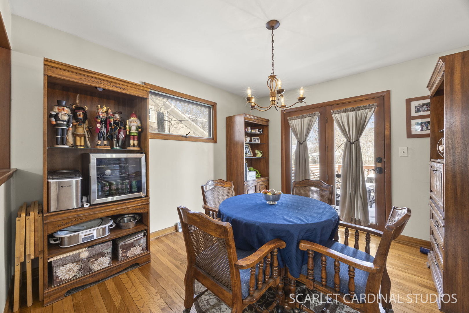 509 South Westmore-Meyers Road Lombard, IL 60148 - Photo 7 of 23 a view of a dining room with furniture window and outside view