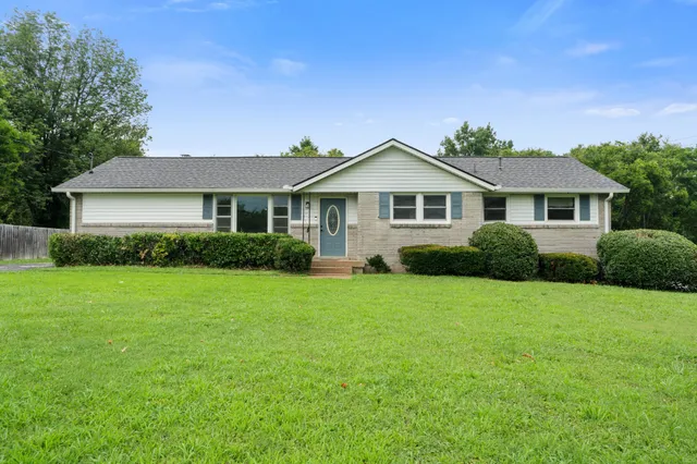 $449,900 | 909 Woods Lake Drive, Madison, TN 37115