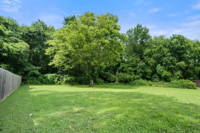 $449,900 | 909 Woods Lake Drive, Madison, TN 37115