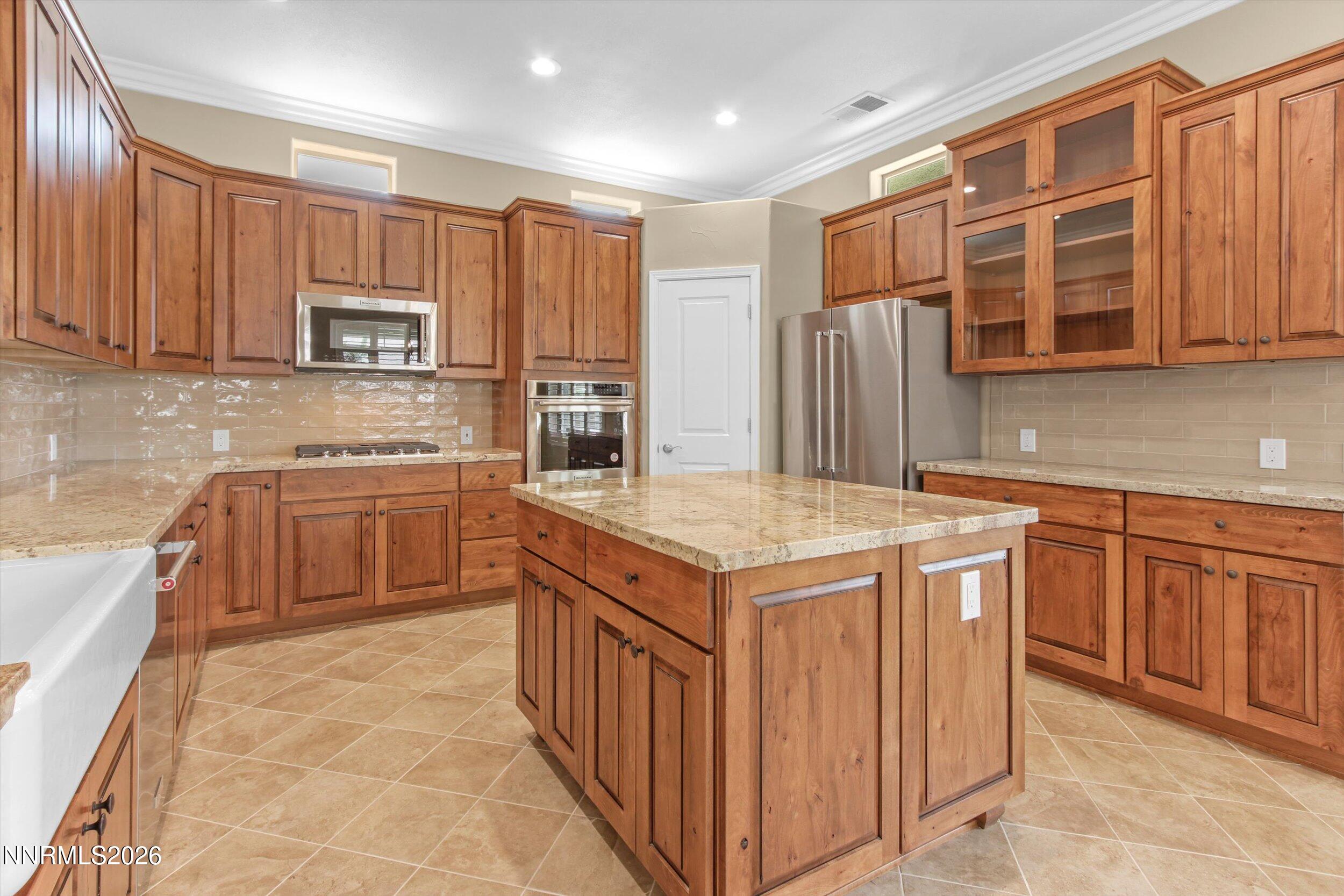 9900 Wilbur May Parkway, Unit 1902 Reno, NV 89521 - Photo 37 of 61 Kitchen