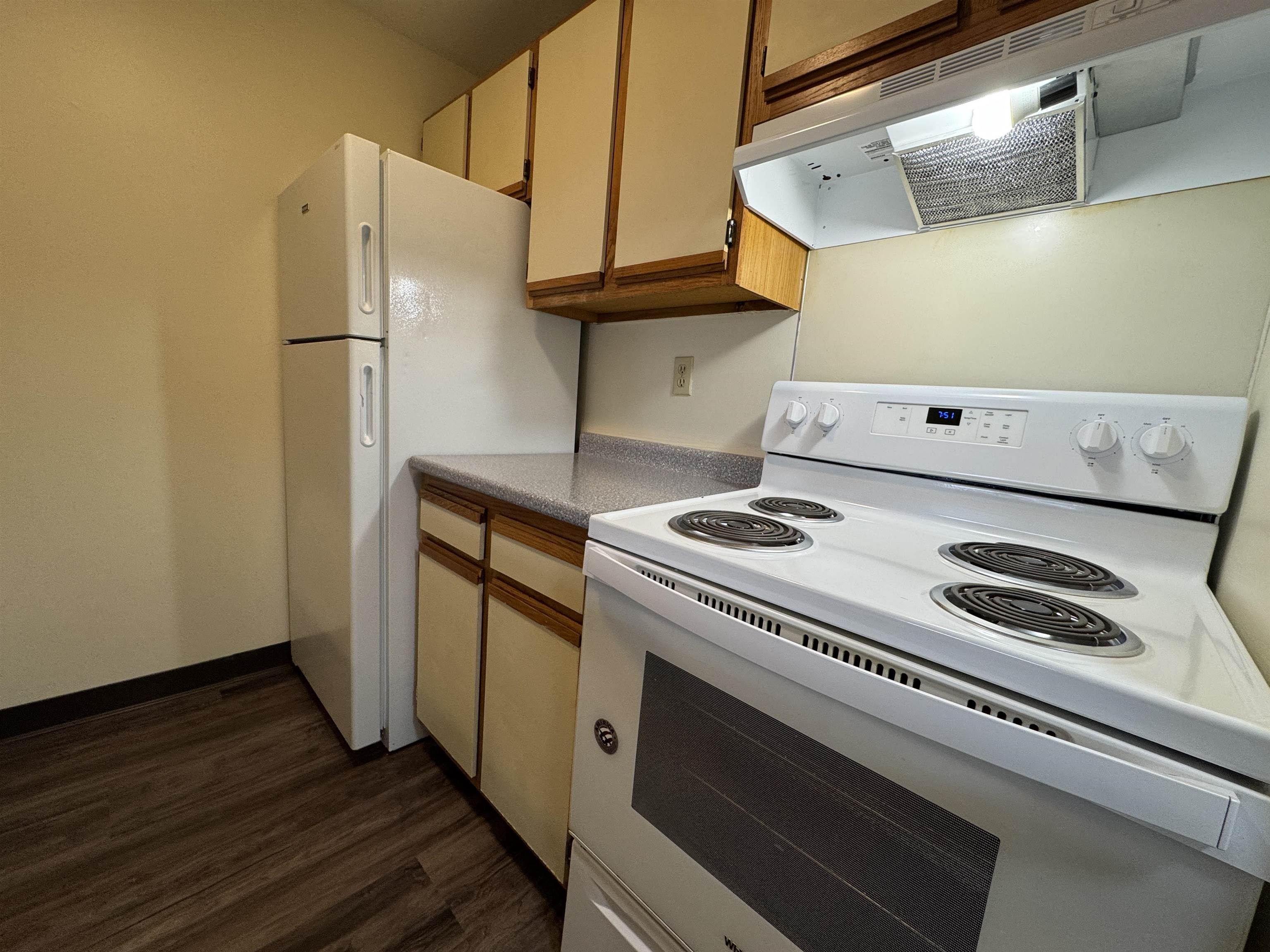 155 Eastern Avenue, Unit 304 Manchester, NH 03104 - Photo 12 of 51