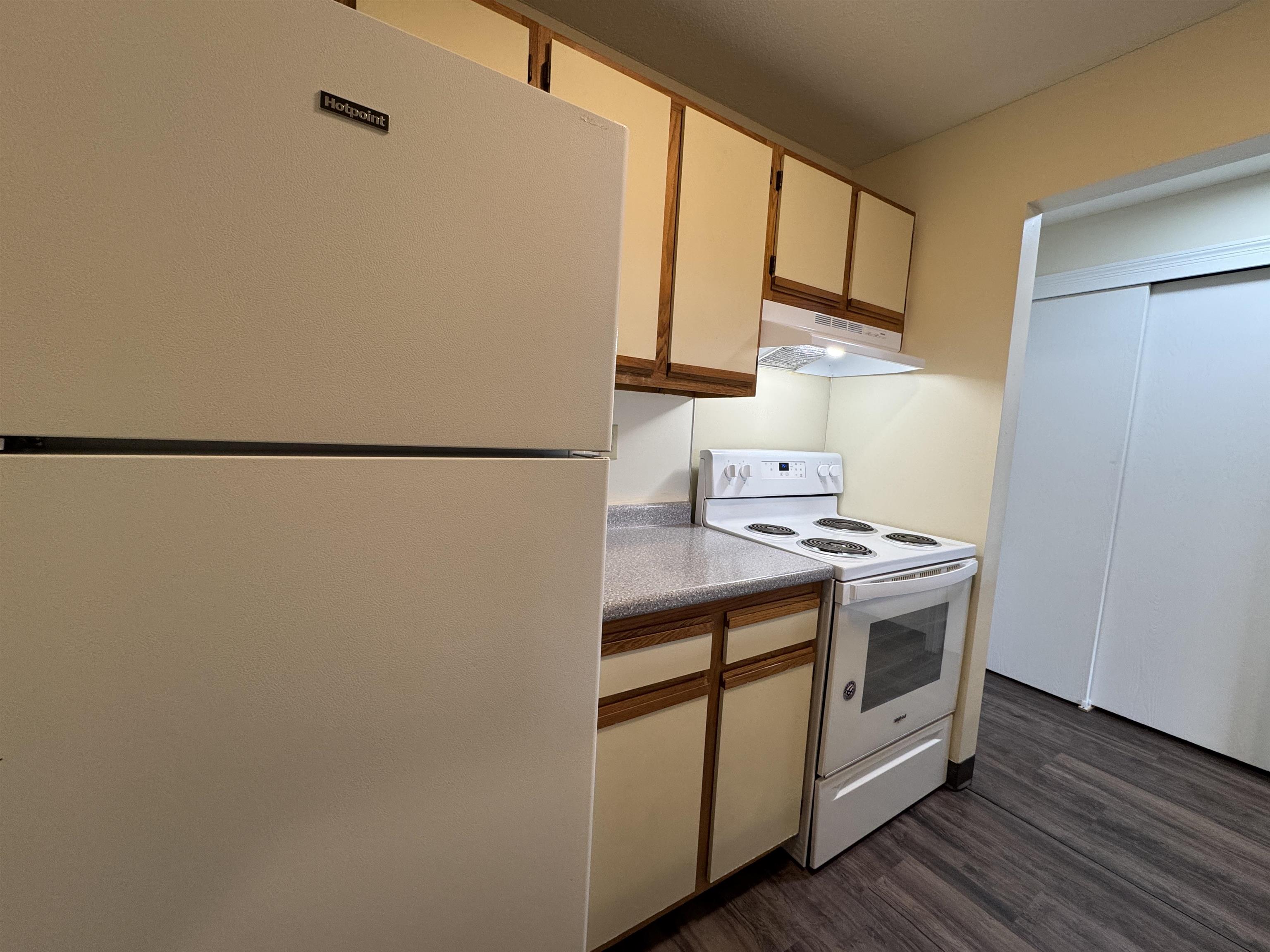 155 Eastern Avenue, Unit 304 Manchester, NH 03104 - Photo 13 of 51