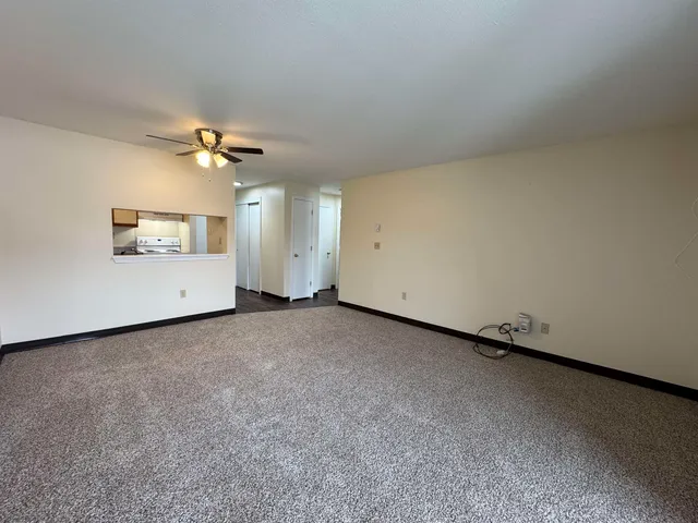 $1,628 | 155 Eastern Avenue, Unit 304, Manchester, NH 03104