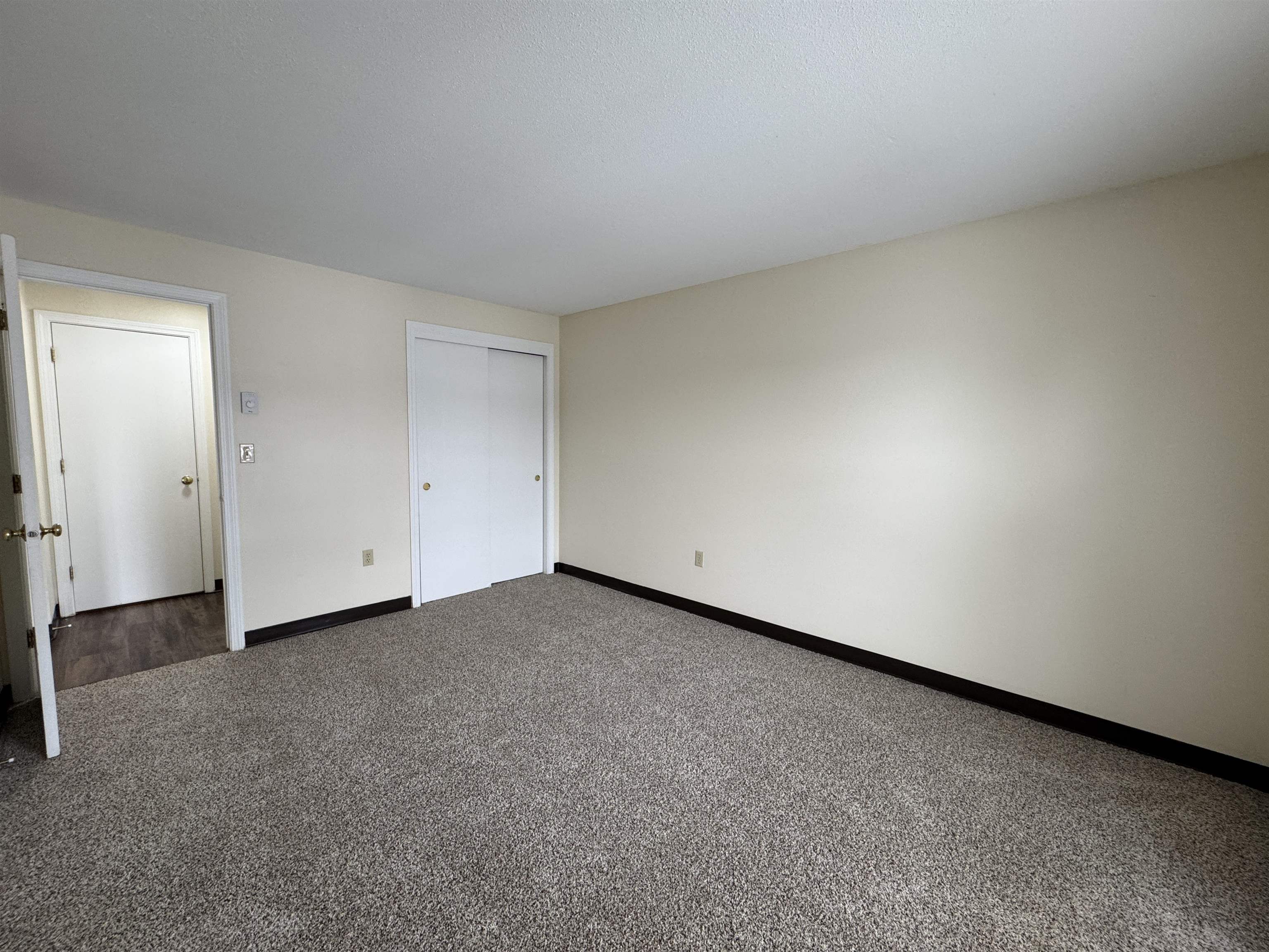 155 Eastern Avenue, Unit 304 Manchester, NH 03104 - Photo 22 of 51