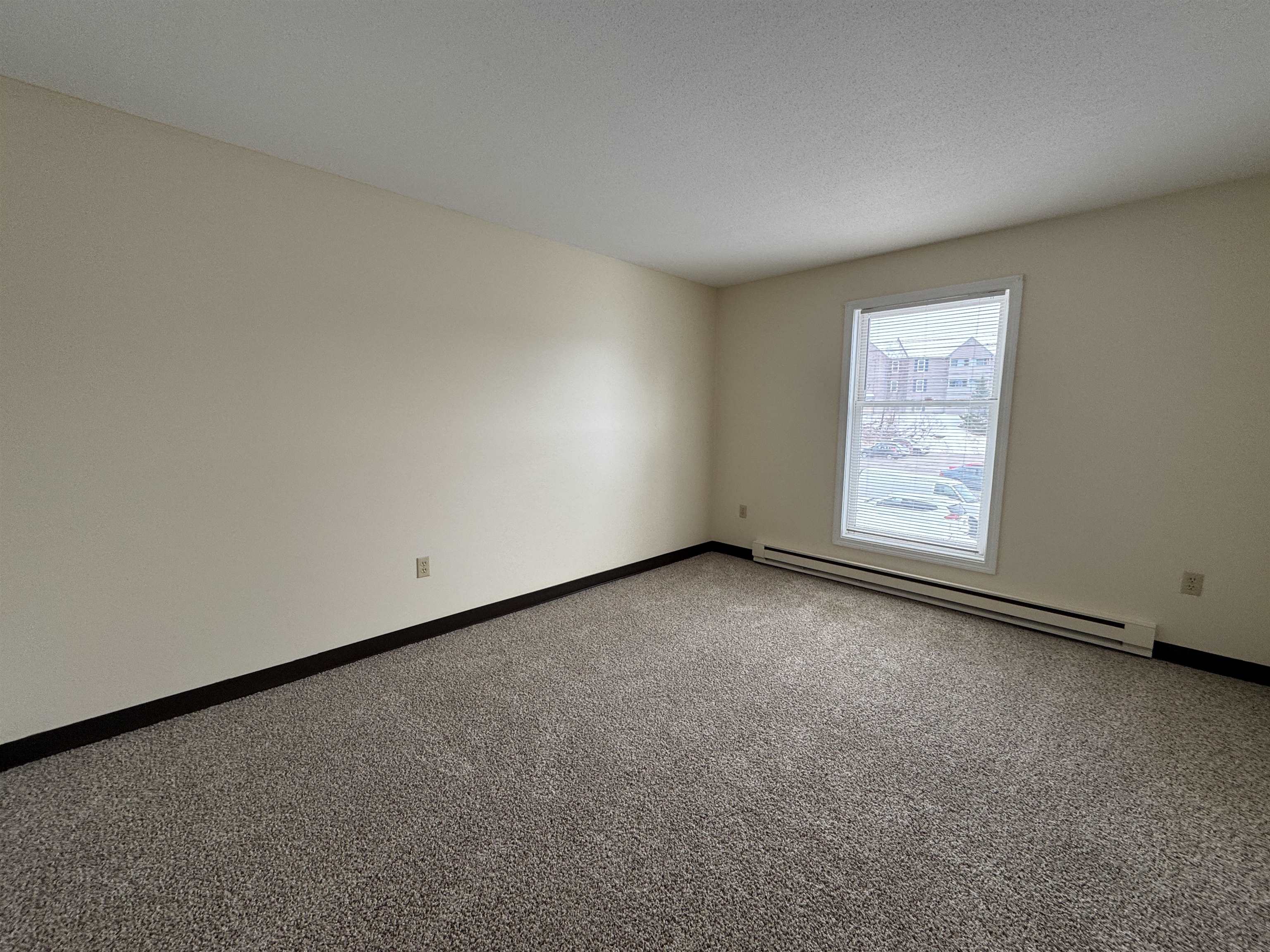 155 Eastern Avenue, Unit 304 Manchester, NH 03104 - Photo 23 of 51