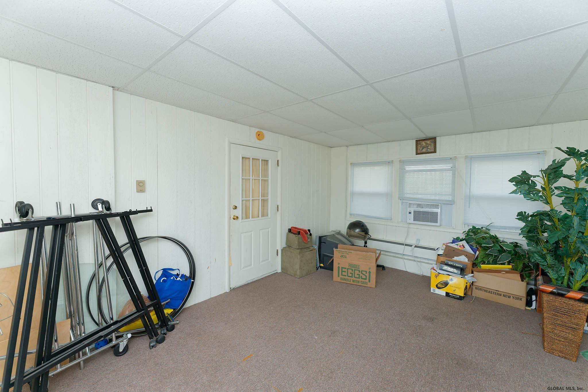 3 Katherine Road Colonie, NY 12205 - Photo 21 of 34 Photo 22