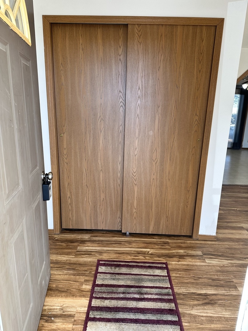 6753 Ellis Road Erie, IL 61250 - Photo 2 of 28