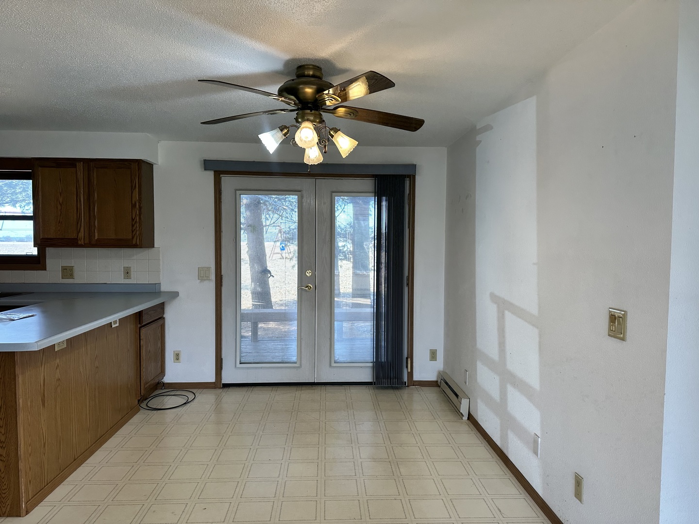 6753 Ellis Road Erie, IL 61250 - Photo 5 of 28