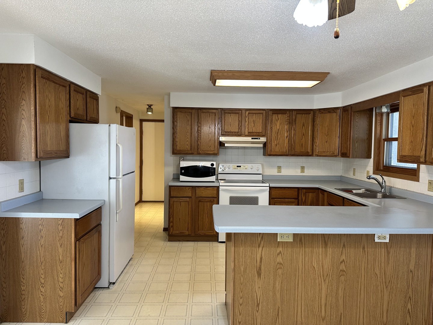 6753 Ellis Road Erie, IL 61250 - Photo 7 of 28